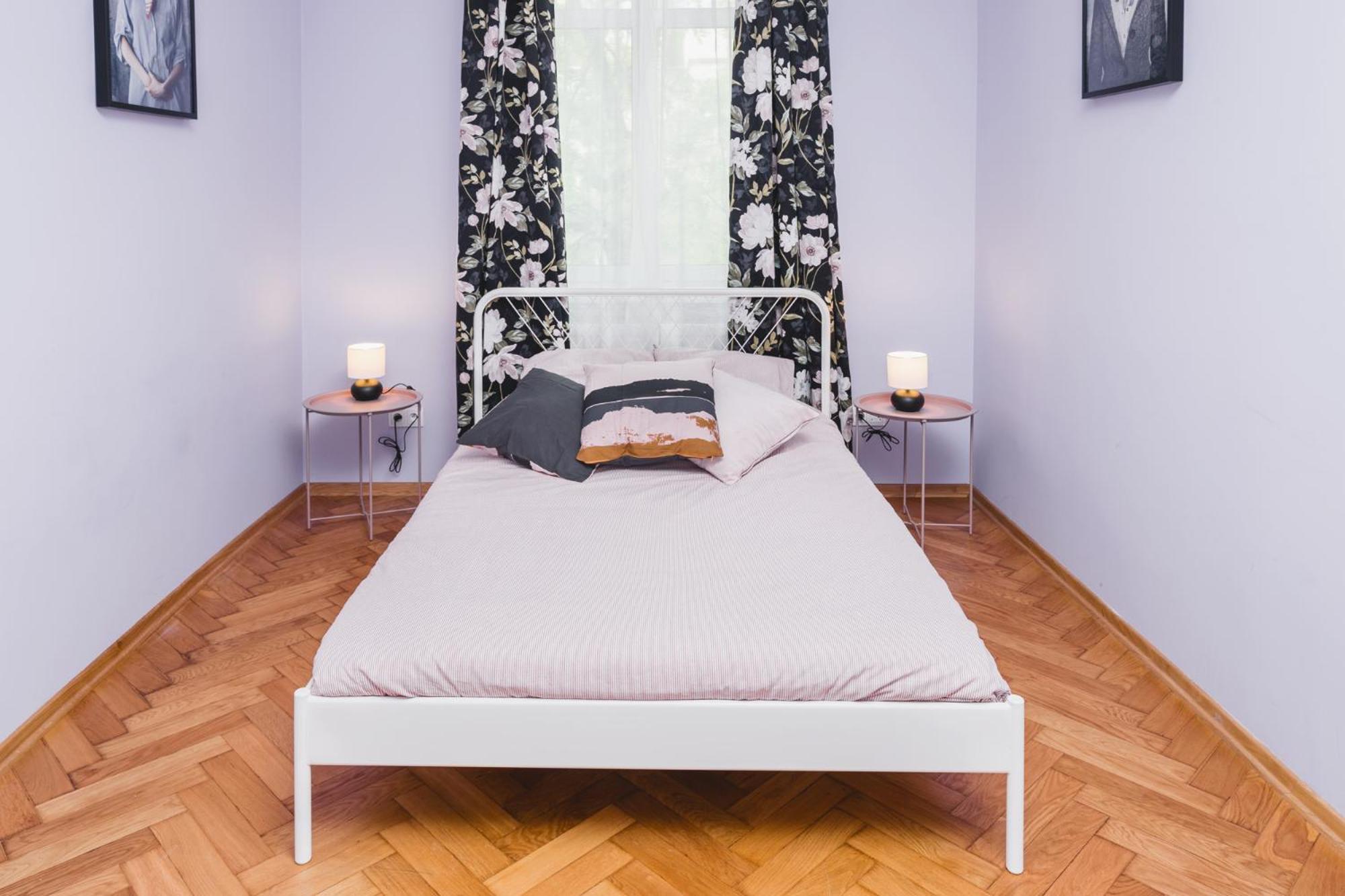 Modern Urban Escape - Old Town Apartment - By Upstairs 克拉科夫 外观 照片