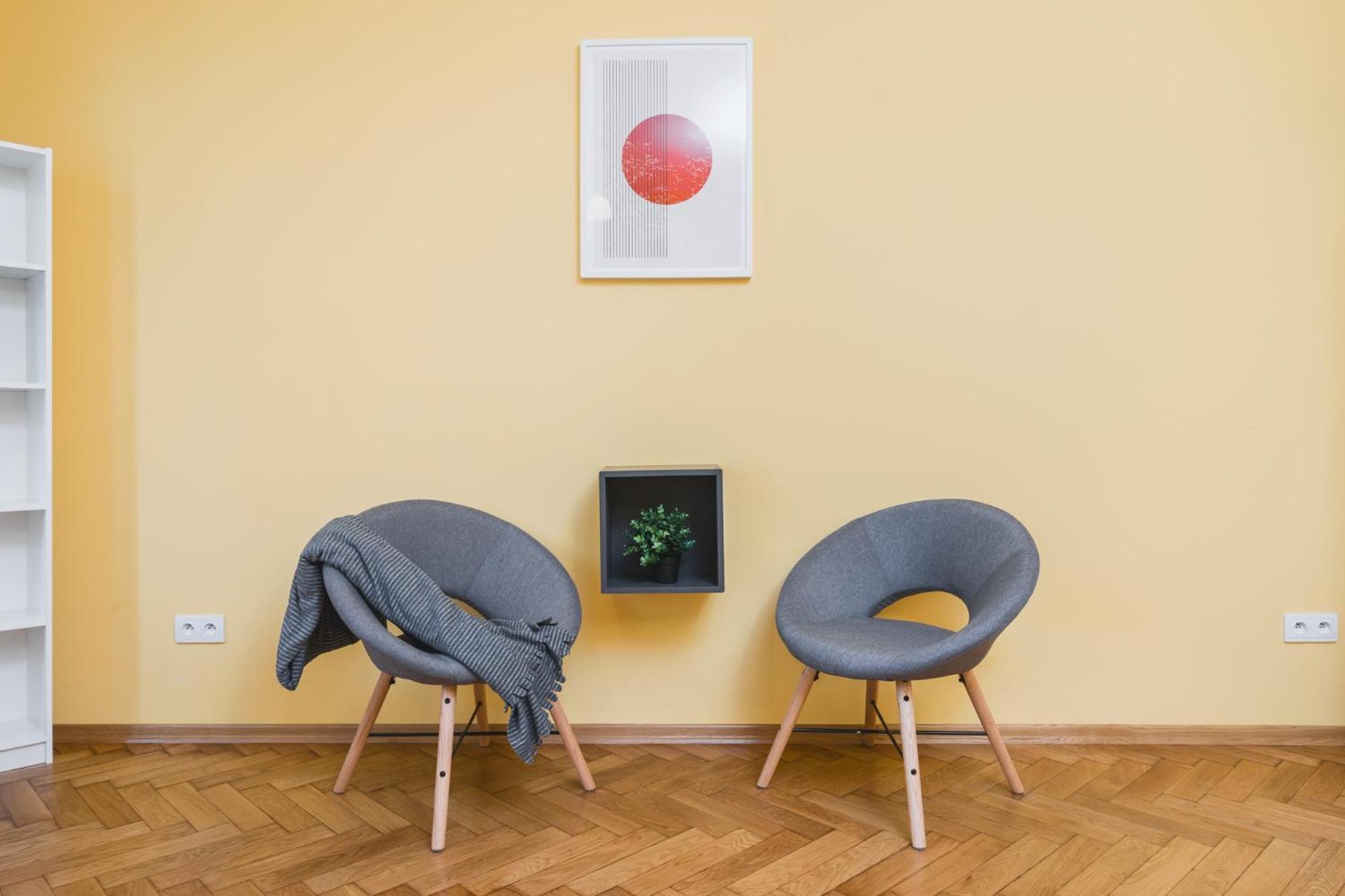 Modern Urban Escape - Old Town Apartment - By Upstairs 克拉科夫 外观 照片