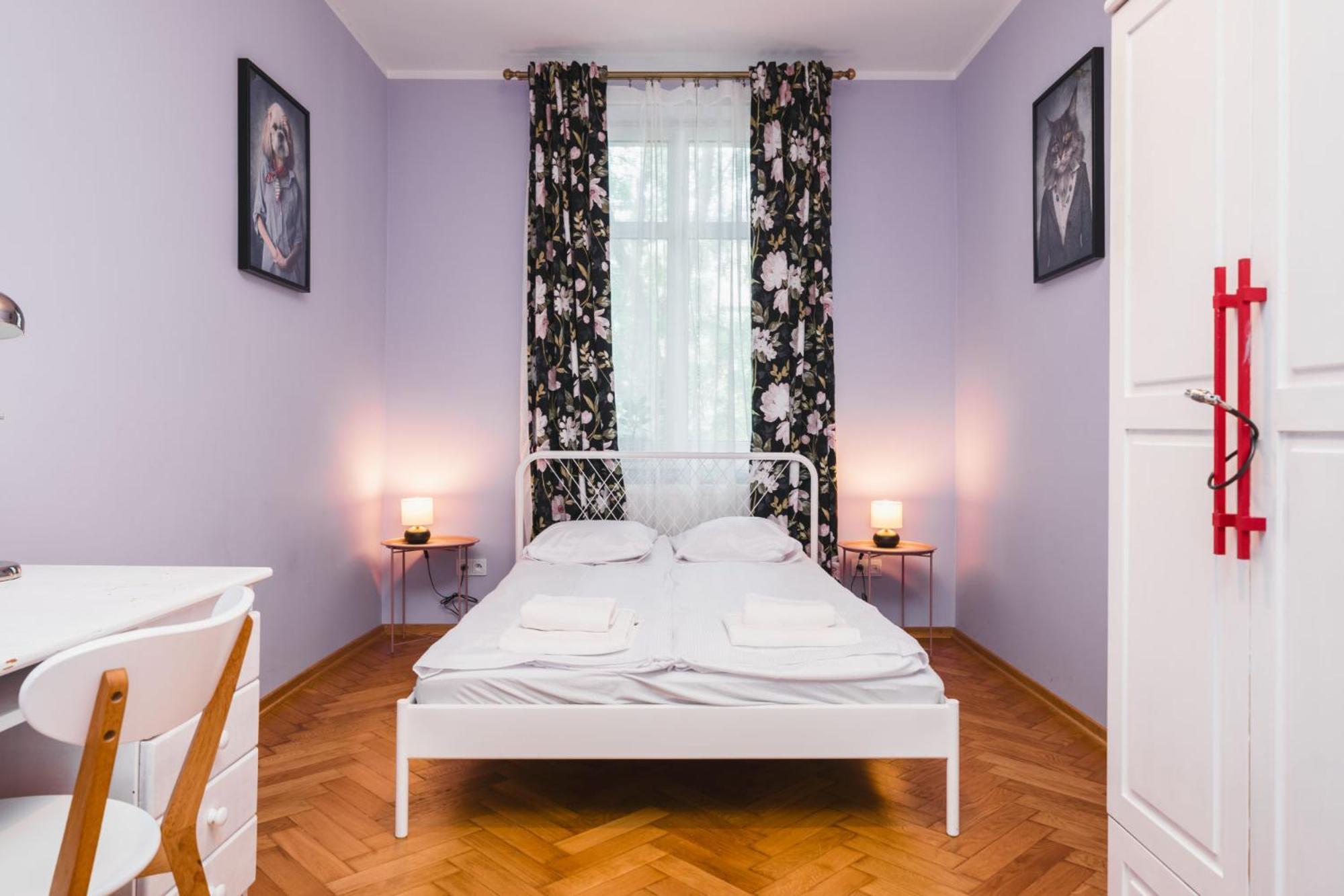 Modern Urban Escape - Old Town Apartment - By Upstairs 克拉科夫 外观 照片